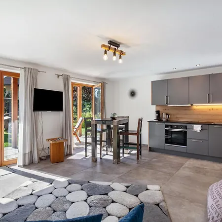 Falkenstein Apartment *